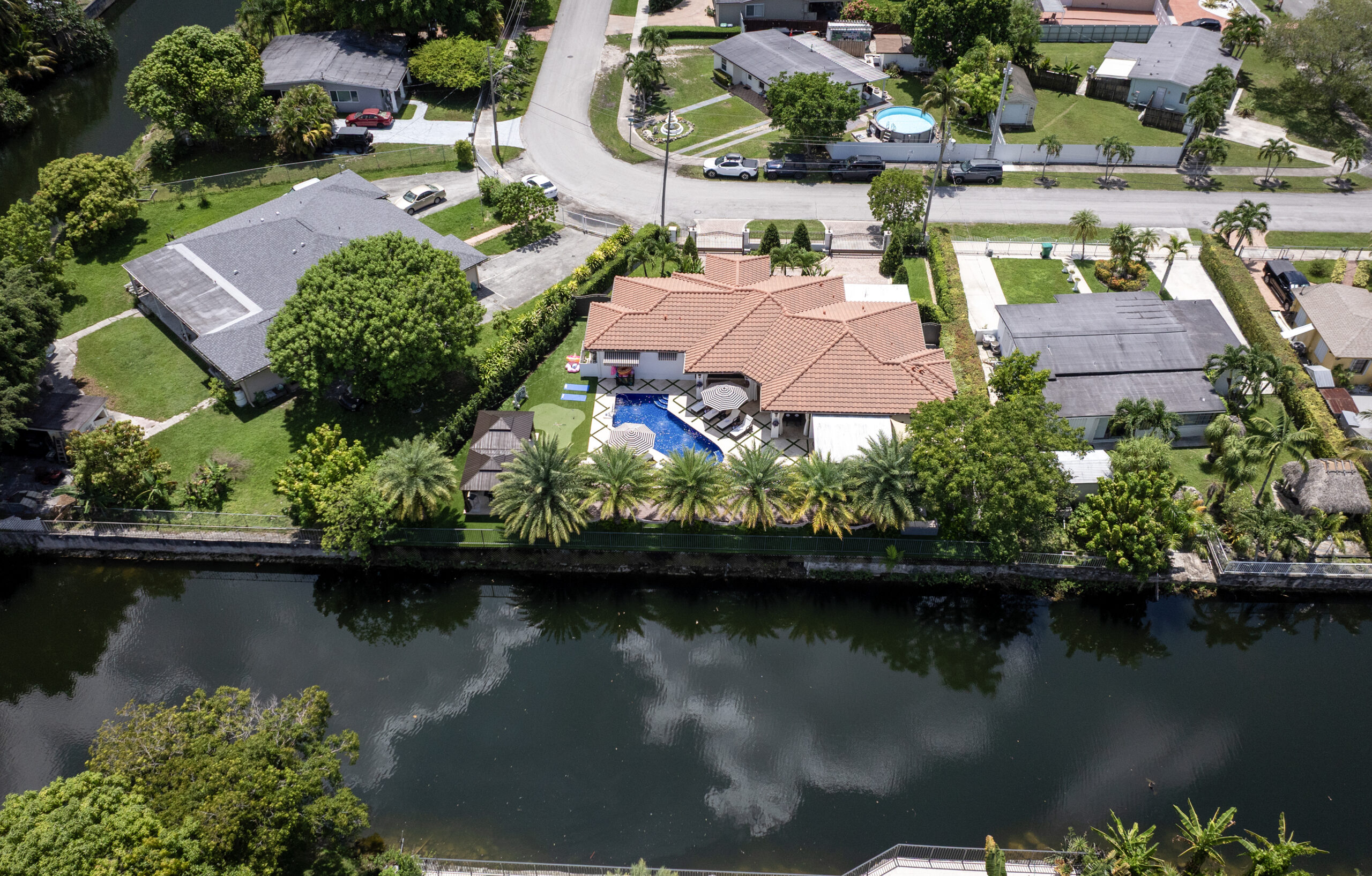 Royal "Casa Lopez Villa" - Image 6